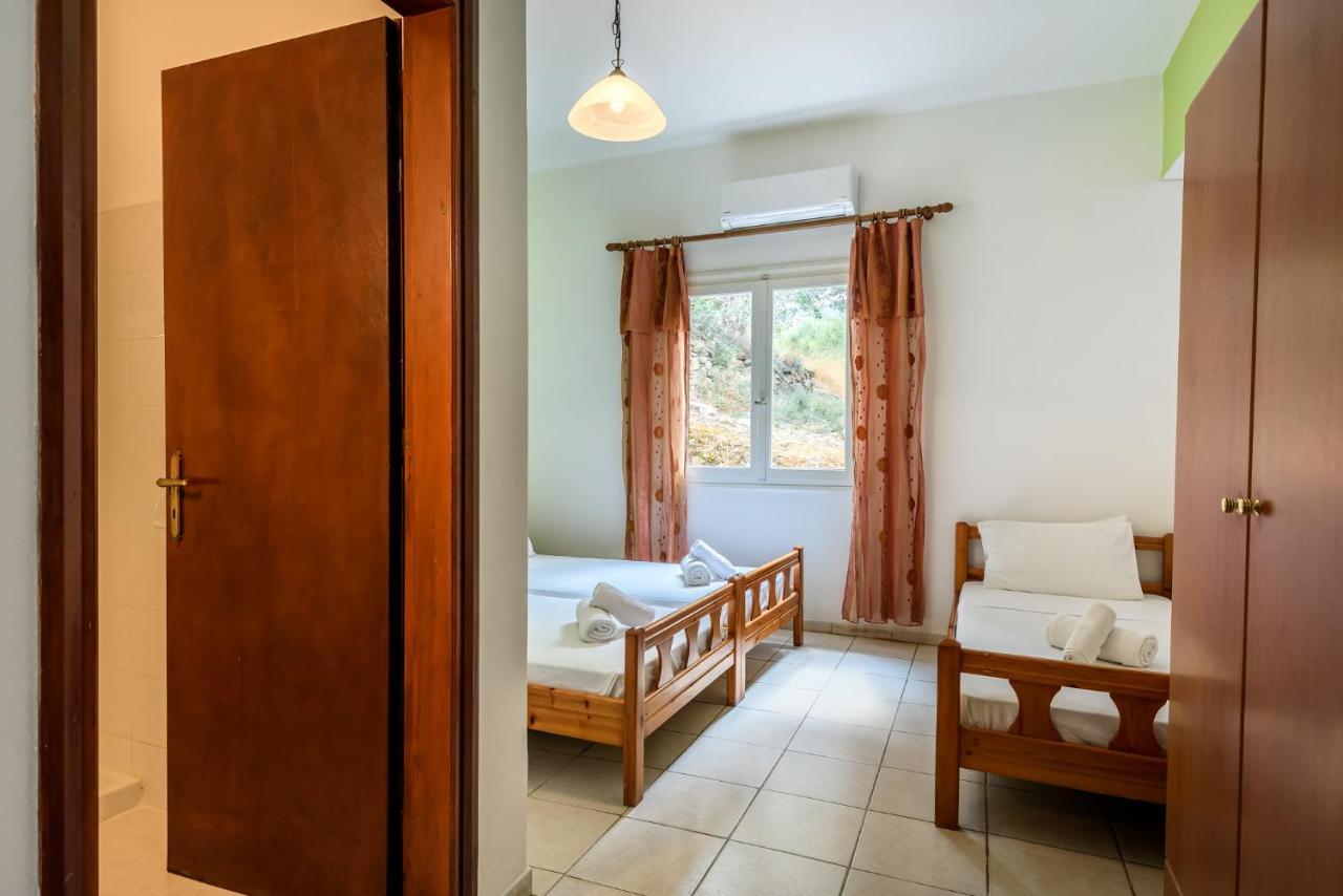 Antonis Studio Apartment Sfinarion Bagian luar foto